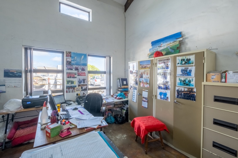 Commercial Property for Sale in Struisbaai Western Cape